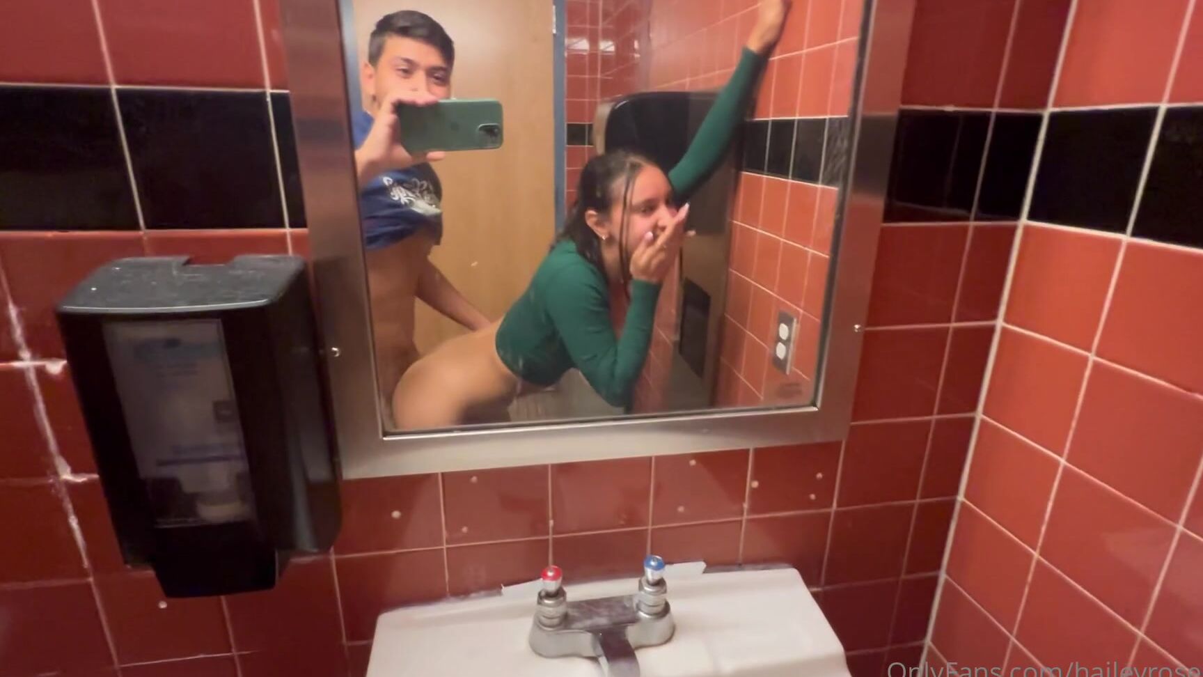 Hailey Rose D C Dd Cd Ef C