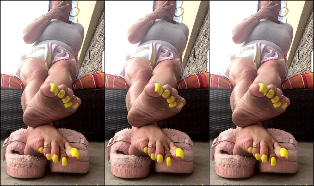 Snowyarches I Want You To Clean Them And Jerk Off