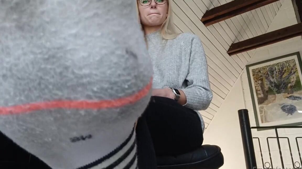 Emmysfeetandsocks Aka Emmyfeetandsocks Onlyfans Some Of My Old Videos Theyll Get Subtitles Very Soon And Ill Upload New Ones Very Soon Too 2P