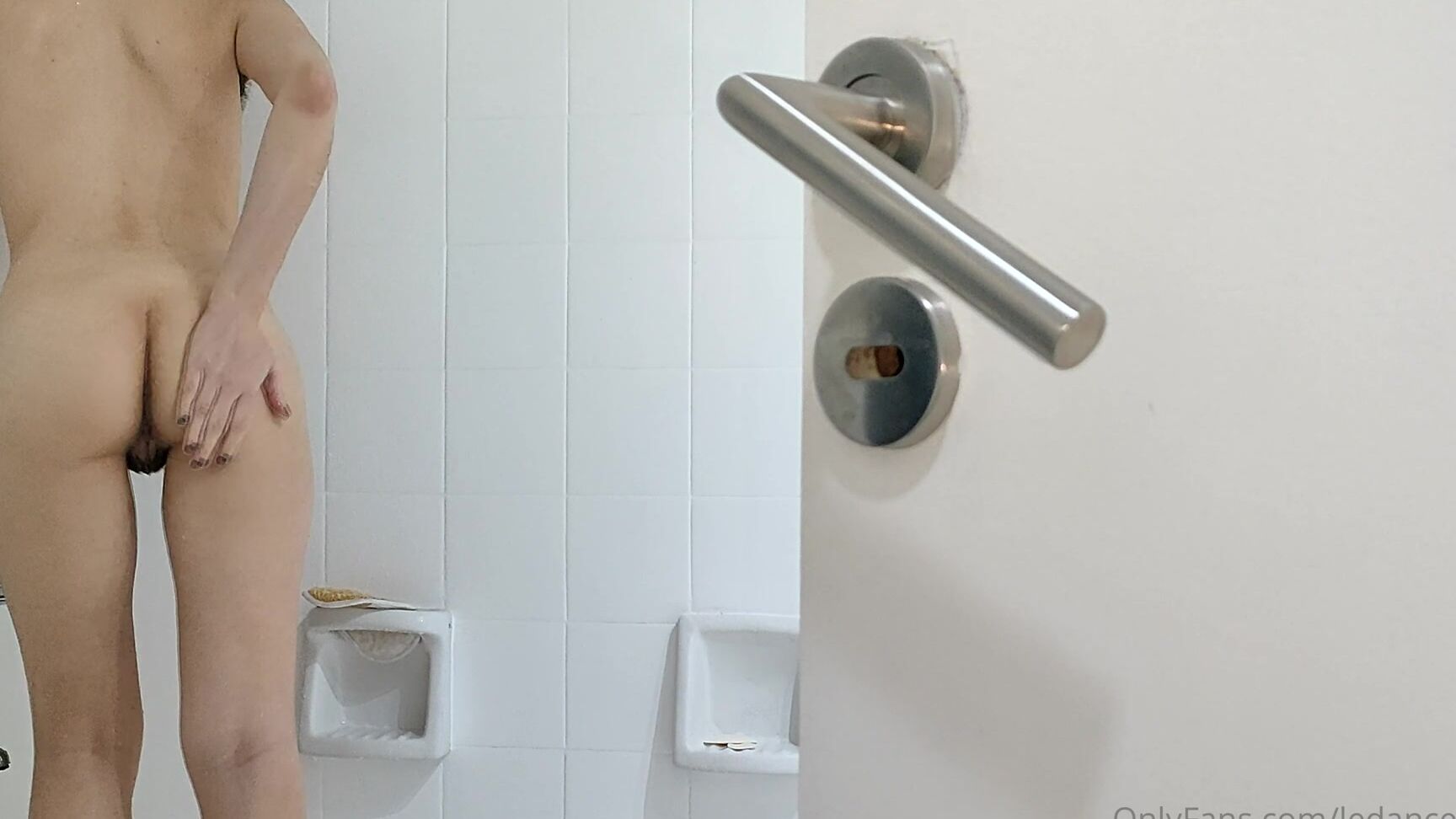 Ledanceurart 2705242049 12 03 2022 Quer Tomar Um Banho Comigo Do You Want To Take A Shower With Me