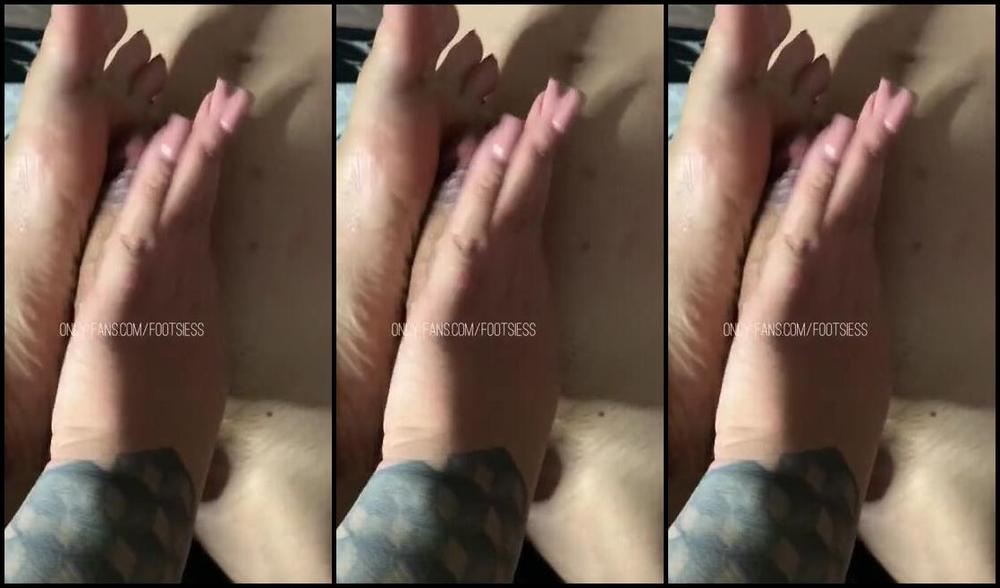 Sweetfeetsy Onlyfans Sph Foot Comparison Humiliation With Shlongsandbongs