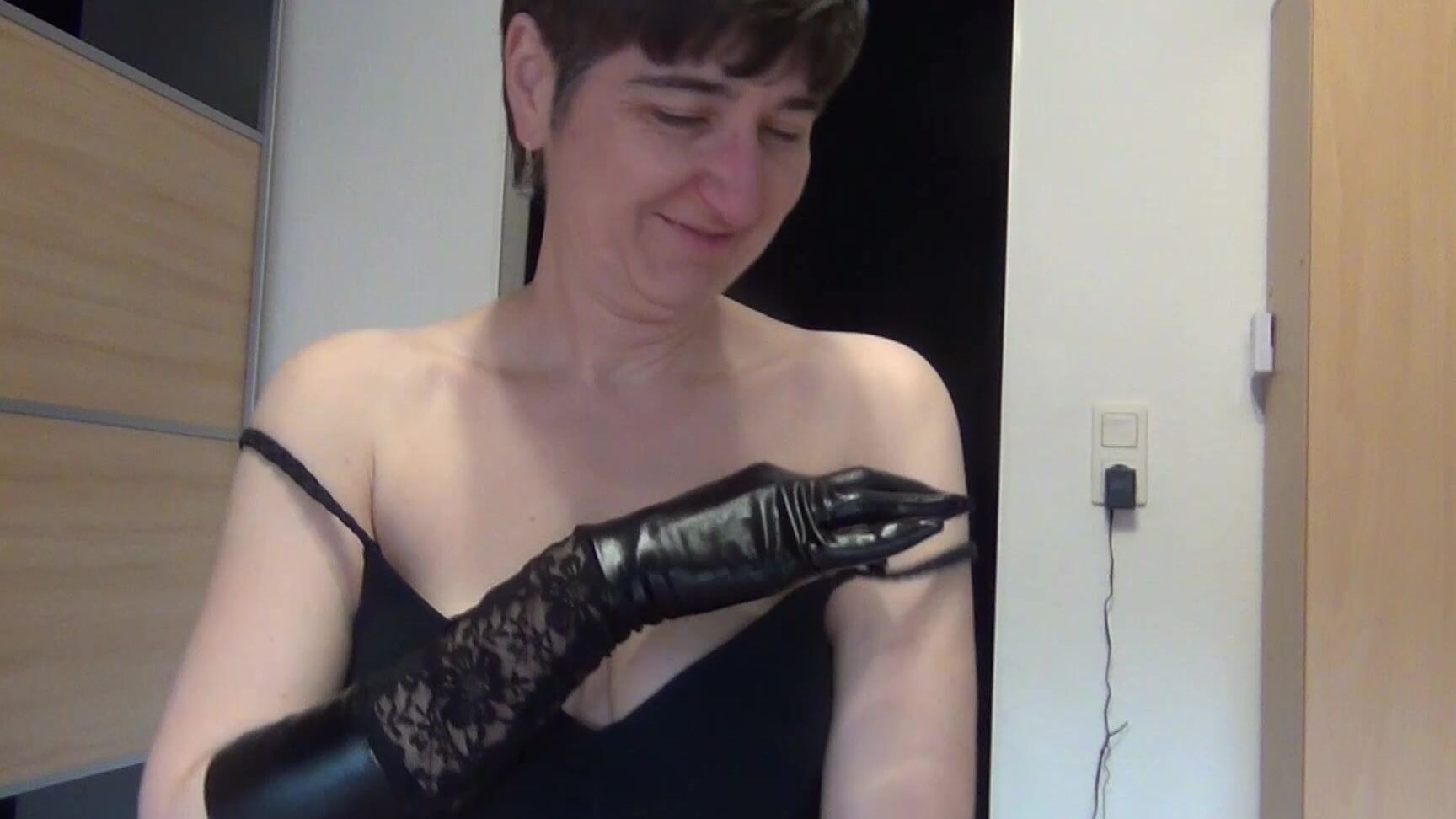 Handjobs, Oil, Glove Fetish, Cumshots, Big Dicks germanhotmilf glove handjob ManyVids