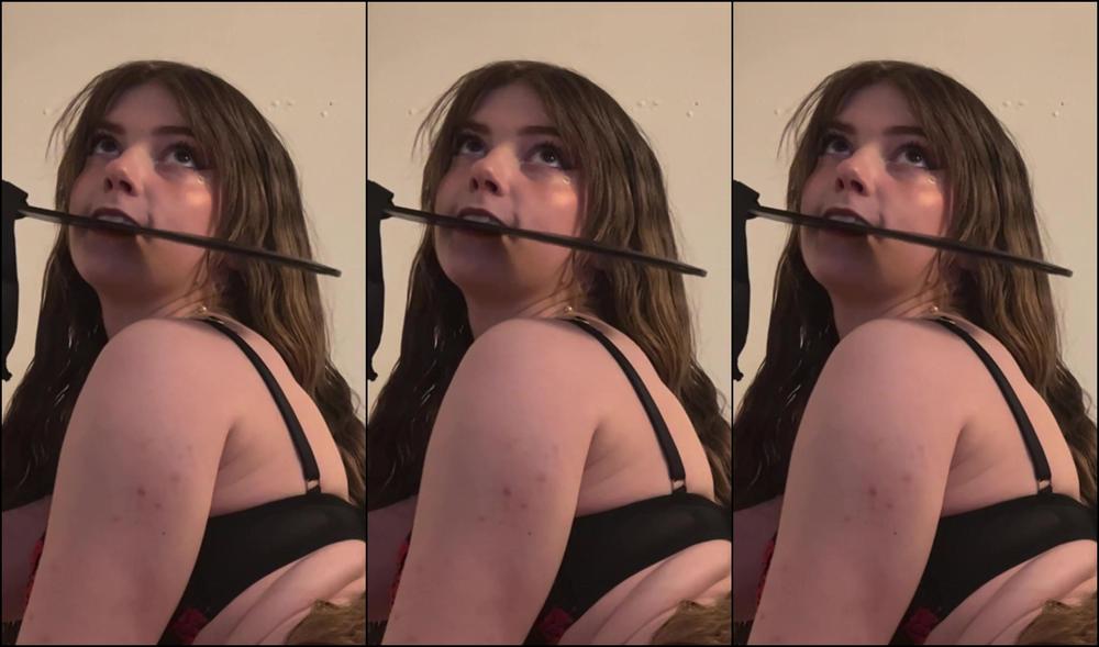 "LongHairLuna" body worship, long hair, pussy slapping, spanking, twerk Striptease Spank manyvids