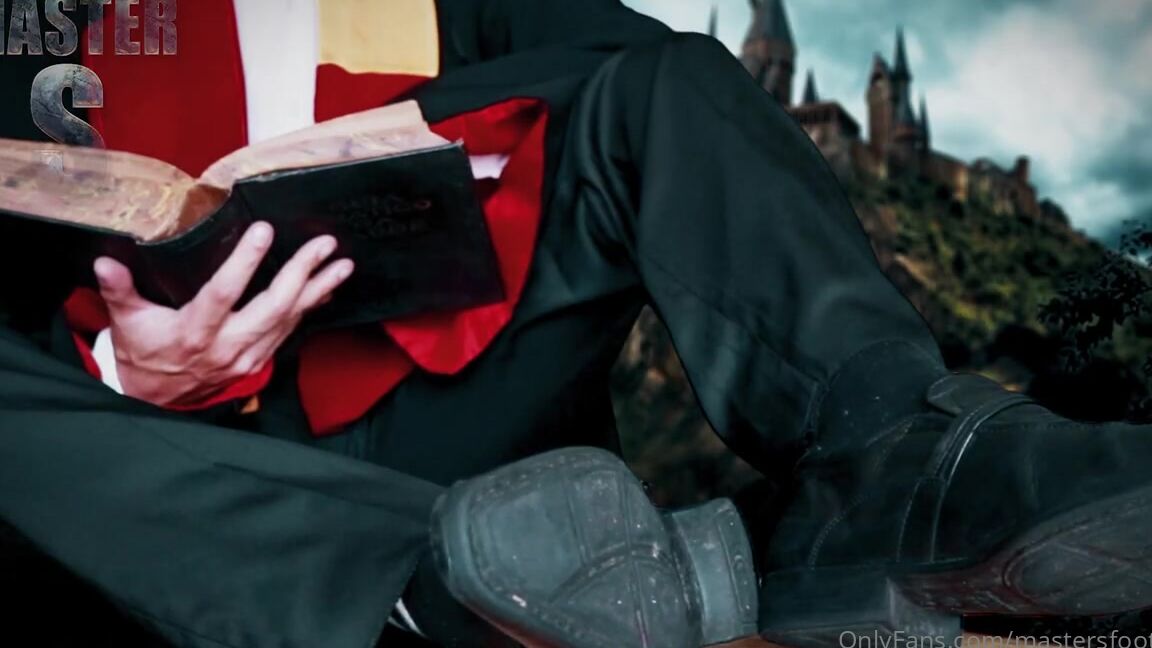 Brfootmodel 644342144 08 04 2020 My Best Spell Is My Dirty Socks Masters Cashmaster Superfeet Brazilianfeet Feetfetish Shoes Socks Dirtysocks Footslave Slave