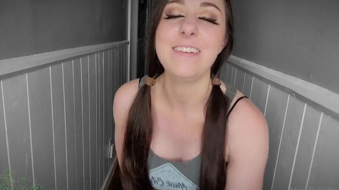 Dakota Charms Nicknamed Dakotacharms Onlyfans Best Friend Joi