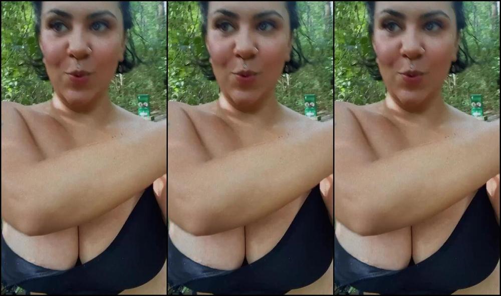 Eliz4S 2769271048 02 09 2023 Look Me