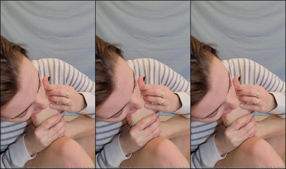 Thedavinagold Sloppy Sensual Self Worship Sloppy Sensual And Sexy I Love Worshipping My Feet While