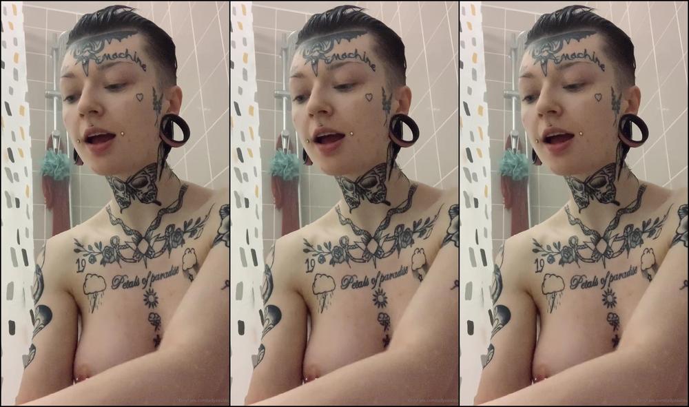 Ladyxdiablo Shhh Pussy Play With A Felt Like A Big Cock To Me You