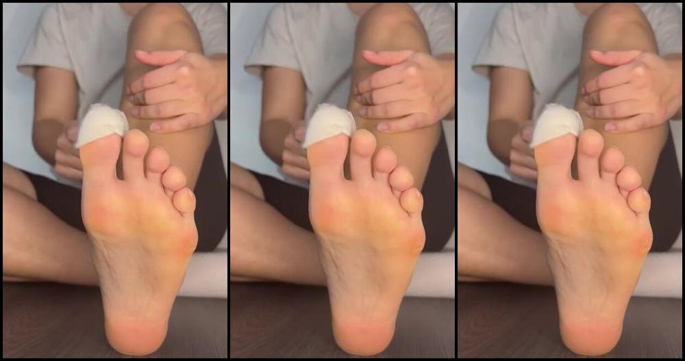 Sarina Jones Nicknamed Sarinajones 03 26 2025 Onlyfans Video Im Taking Off These Dirty No Name Socks To Present Got My Bare Soles