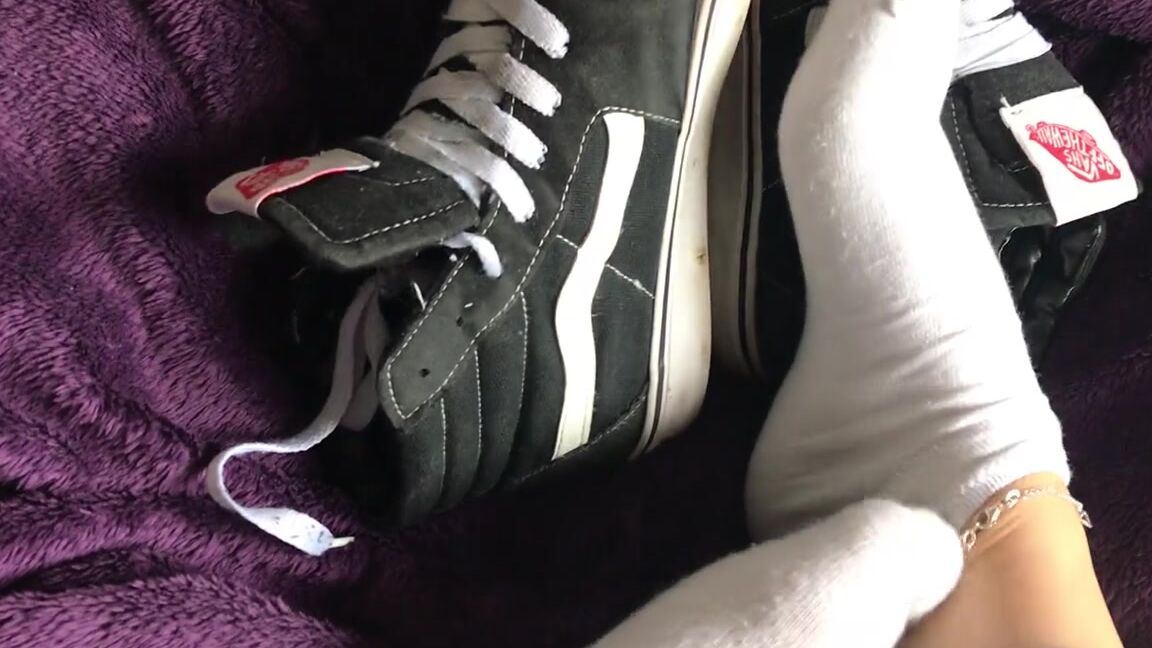 Footsiegalore Onlyfans Only Fans Exclusive Old Vans And Socks Removal 5 Min Video