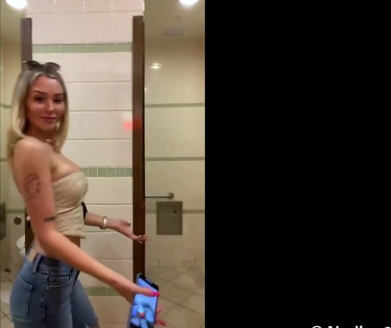 Heidi Grey Public Bathroom Butt Plug Play Before We Walk Around With Our Butt Plugs In Feels So Good To Walk Around With Them Inside Us Cwpgbeax