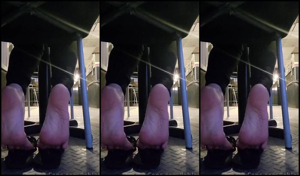 Kala Lehlani Onlyfans A Little Something Someone Comes In Part Way Thru I Wonder If They Noticedp