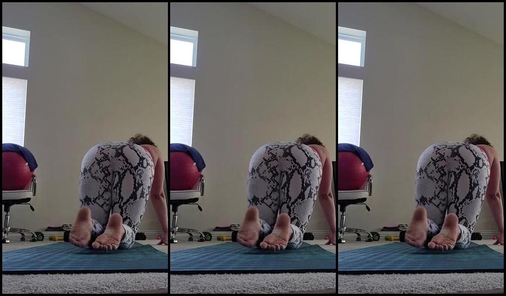 Mplfeet Vip Nicknamed Mplfeet Vip Onlyfans Workout With Me If You Want The Moves 3 Rounds 30Secs Per Move Squat To Press