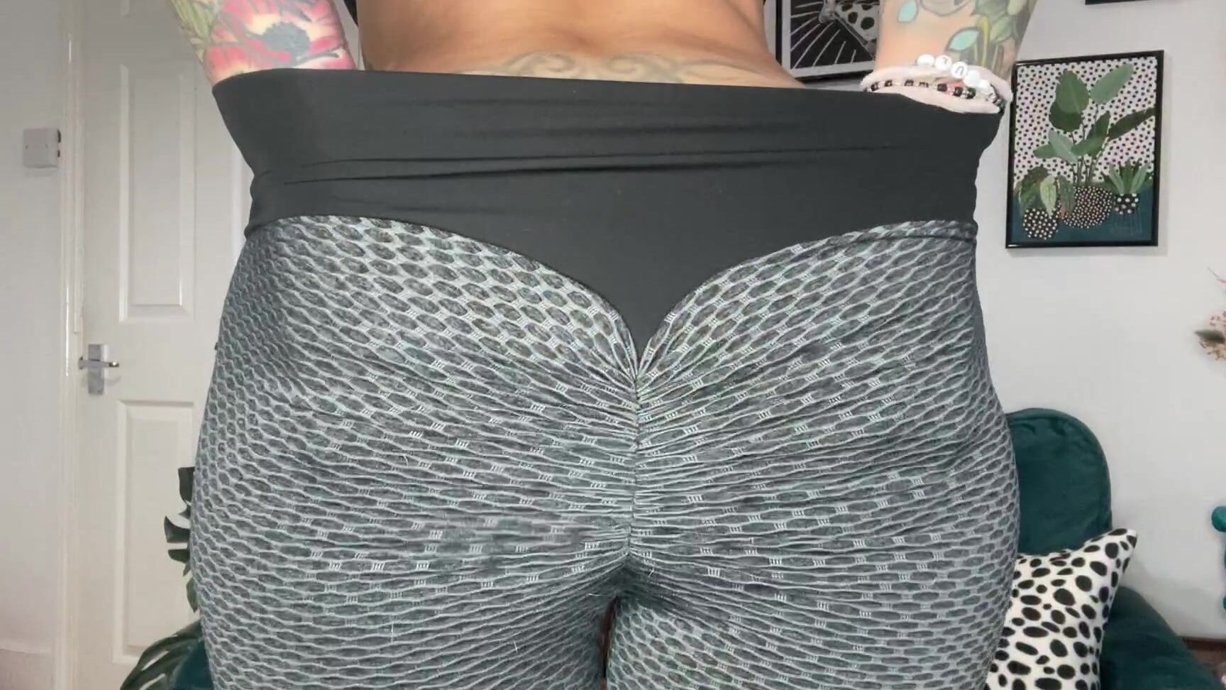 Ava Austen A S S Worship In And Out Of My Skin Tight Leggings