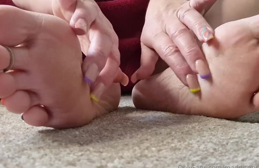 Maddison Spoilt Nicknamed Maddisonspoilt Onlyfans I Love To Just Tickle And Stroke My Own Feet