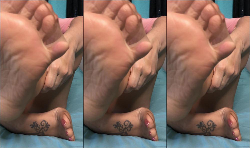 Deedeericanfeet Here S A Another Nylon Tease