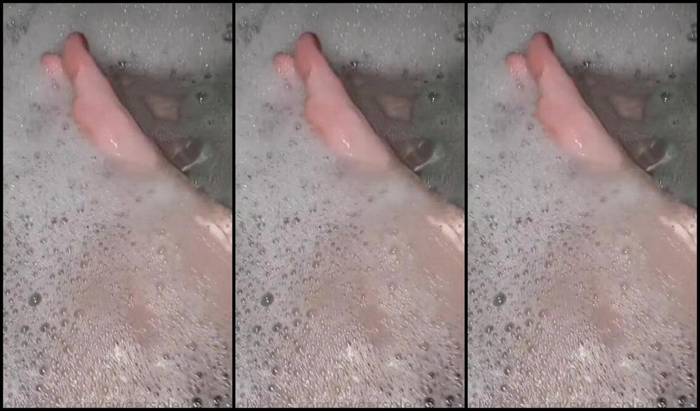 Megan Fletcher Aka Sweetsoleprincess Onlyfans Back In The Bath Yes I Take Alot Of Bath Videos Why Not Its One