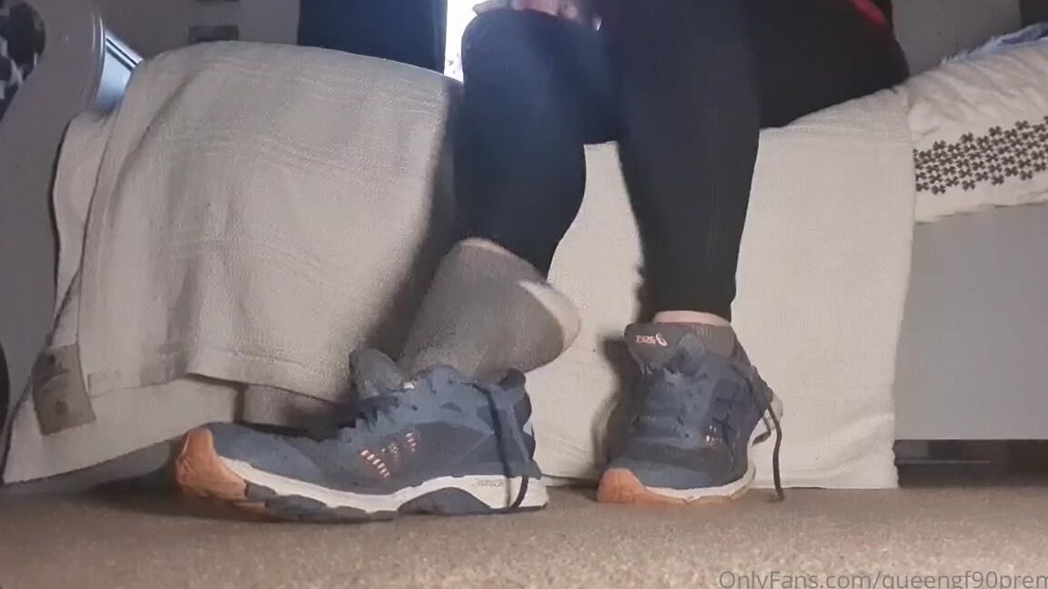 The Foot Queen Of England Aka Queengf90Premium Onlyfans A Close Up Of My Cardio Sock Removal