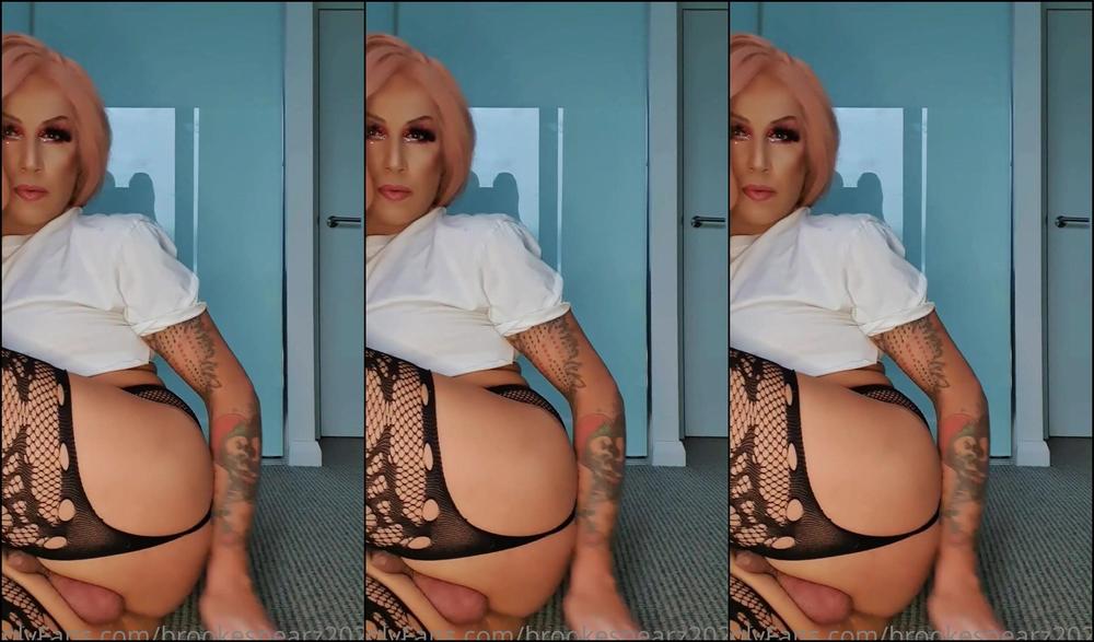 Brookespearz Wanna Cum On My Feet With Me