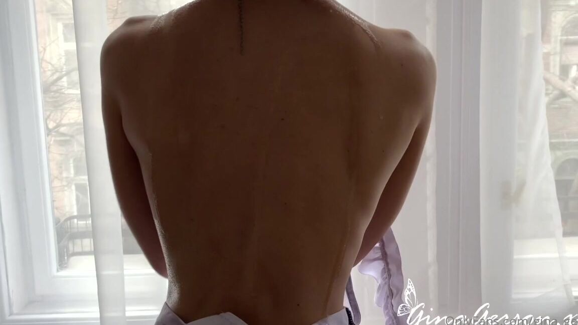 Gina Gerson If Your Flat Is Dirty Call Me As Cleaning Service And I Make It More Messy Like What By Oi