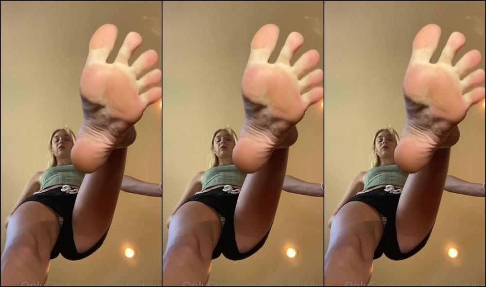 Xomaddykxo You Puny Foot Freak I Shrunk You Down And Now You Have A Micro Penis Send Tip If You