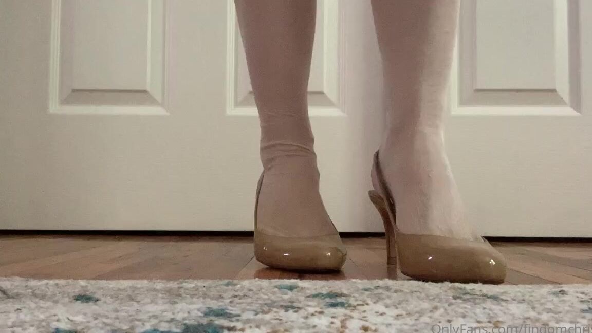 Goddess Christine Nicknamed Findomchristine Onlyfans I Look Like Such A Goody Two Shoes That Would Never Do Anything Evil Don T