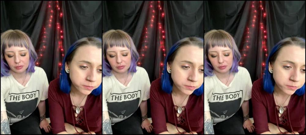 graveyardfeet-05-04-2021-2074032066-stream-started-at-04-05-2021-03-16-am-eating-dinner-and-showing-off-pedis