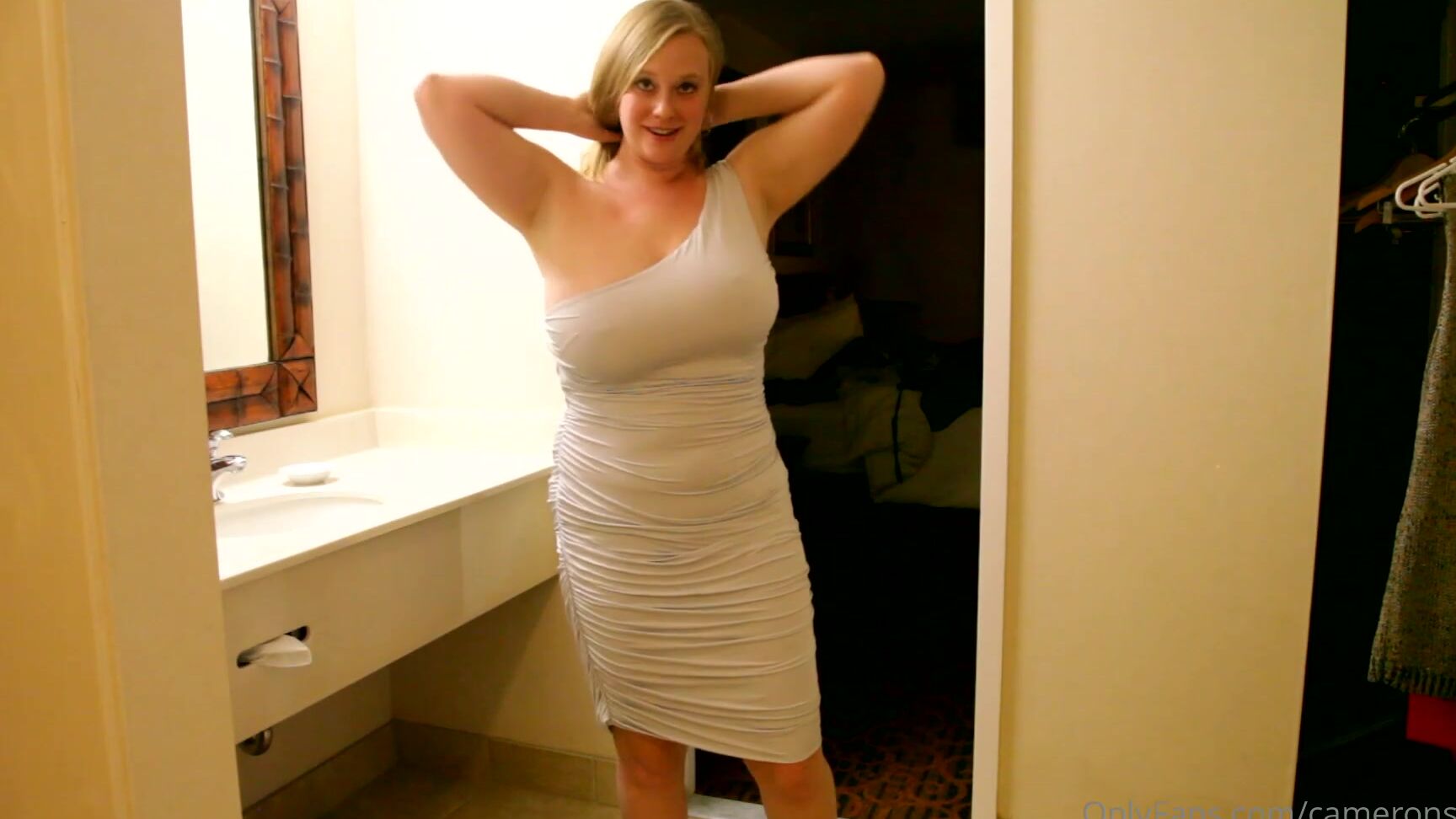 Cameronskye1 2818559346 03 27 2023 Dress Try On Hi Guys In This 7 Minute Video I Try On Some Sexy Dresses