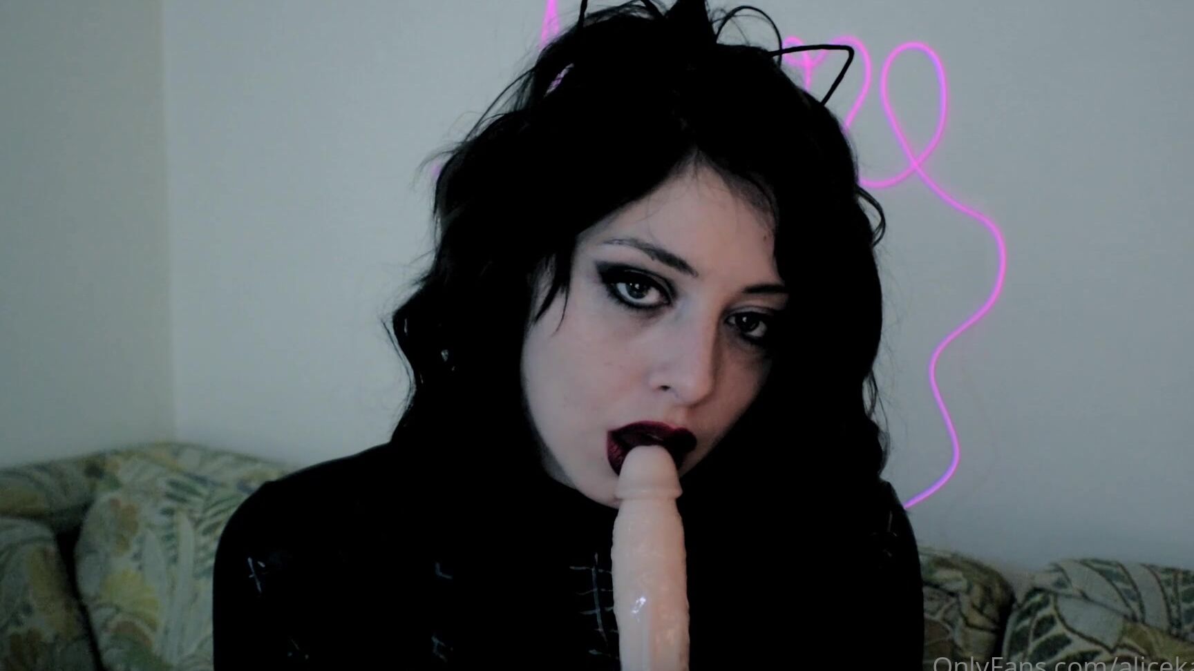 Alicekarina Happy Caturday