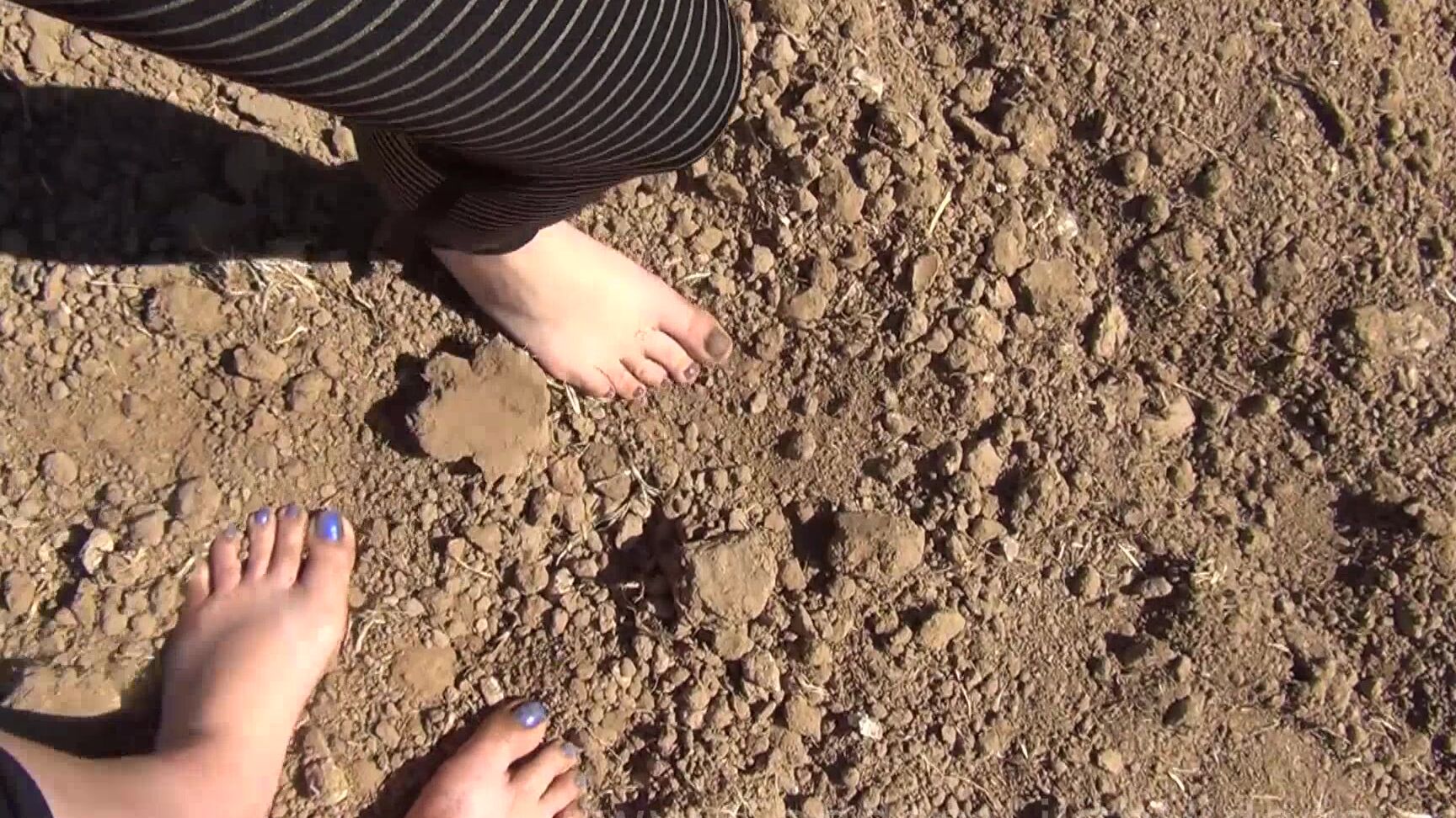 Goddess Lilith - Dirty Feet Adventure W Queen Kitty ManyVids