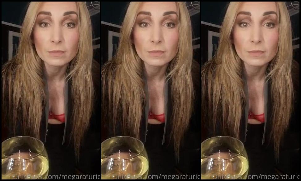 Megarafurie Arriving Home Mistress Announces That She Has A Surpri