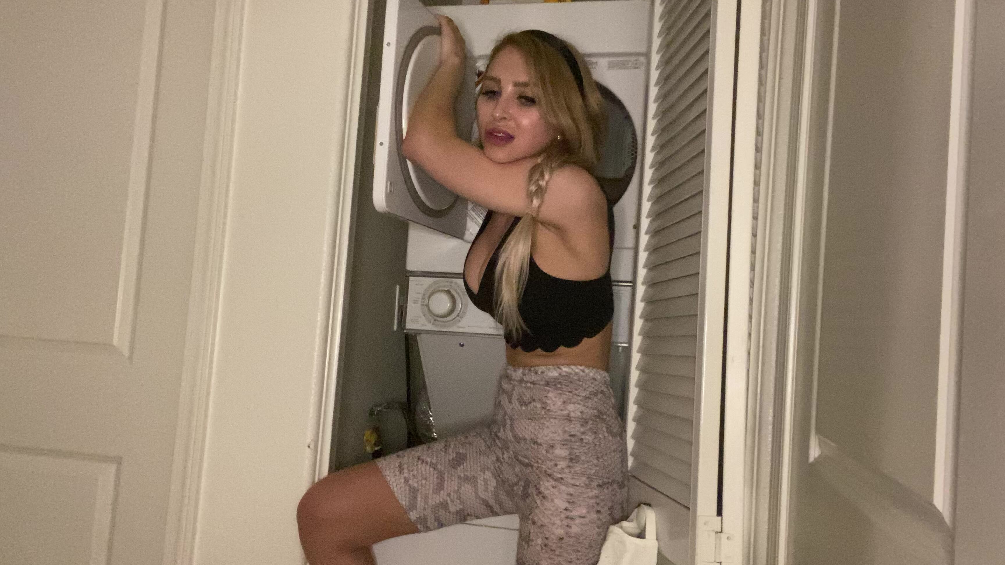 "Alix Lynx" jerkoffinstruction, joi, masturbationinstruction, pornstars, stuck stuck in the dryer joi Manyvids