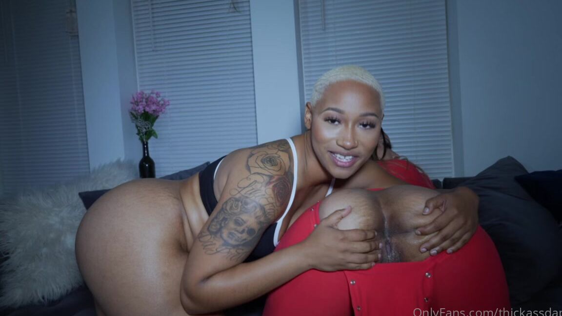 Daphne Thickass Onlyfans 45