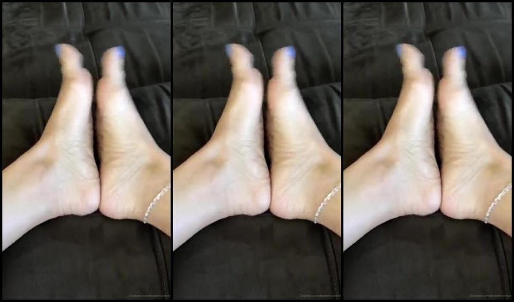 Deedeericanfeet Onlyfans Gm Dears As Requested Dry Soles N Some Slapping Lol