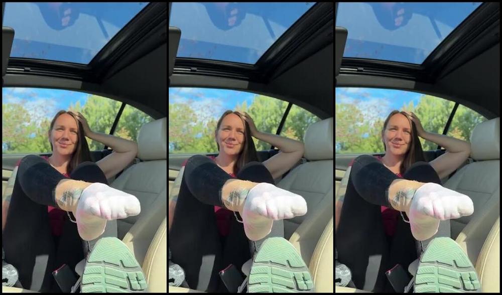 Soldmysolesforink Nicknamed Soldmysolesforink 10 10 2024 Onlyfans Video Lunch Break