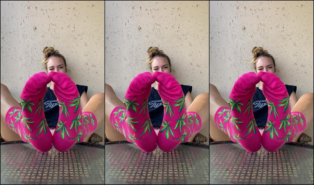 Goddesstalltasha 452945795 06 21 2020 Sunday S For Cleaning Spent The Morning Vacuuming And Dusting Looking For Any Tinies That Might Be