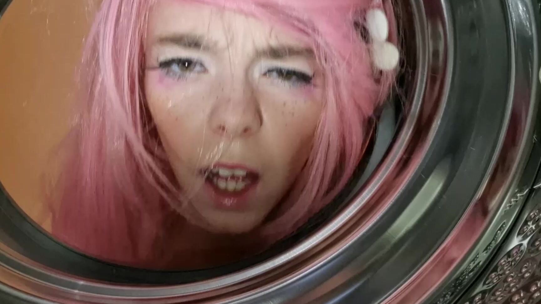 Linaroselina Oh Noo I M Stuck