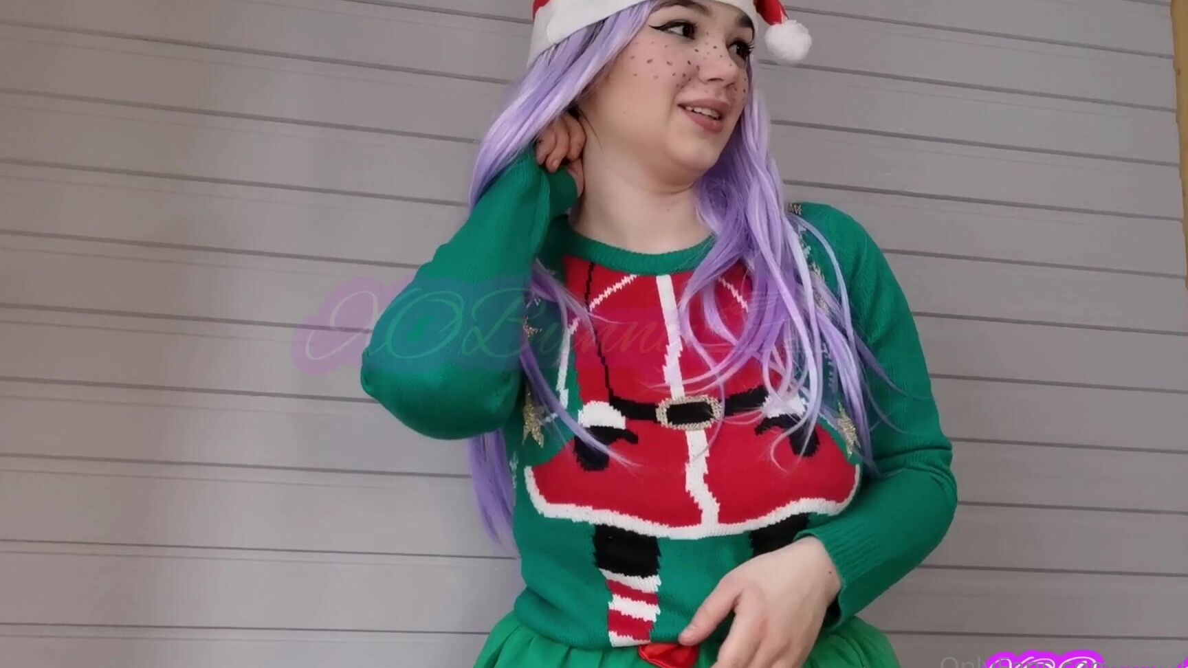 Xobunny Day Of Farty Xxxmas Elf Farting While Waiting For An Interview As Santa S Helper