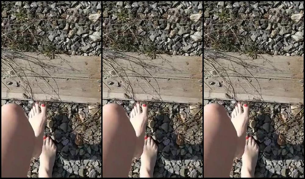 Frejas Submissive Feet Nicknamed Frejassubmissivefeet Onlyfans Walking On The Remains Of The Fire Going In A Bit Deeper Into The Ashes Than2