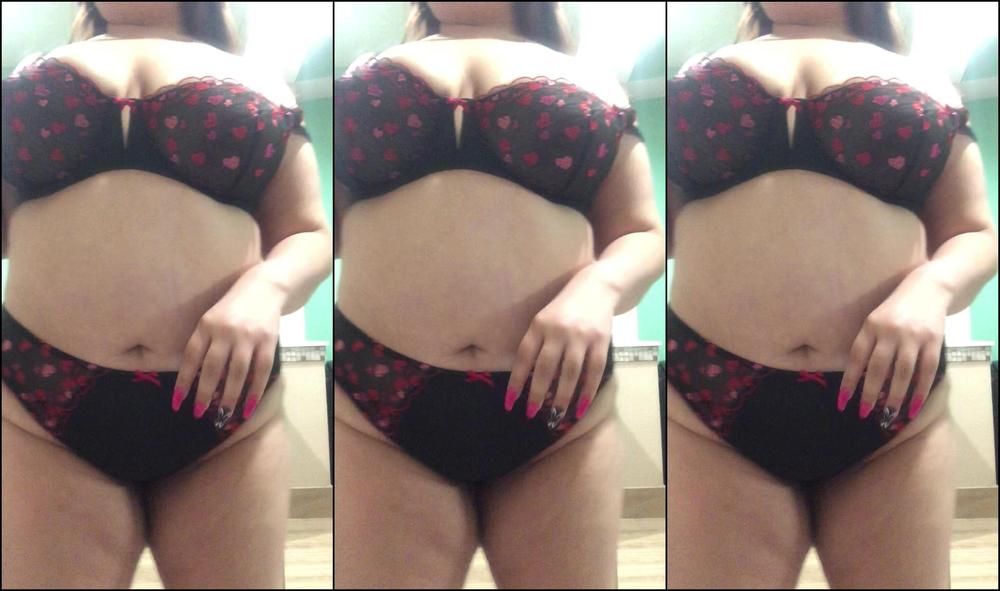 Missbustylatina Playful Dance