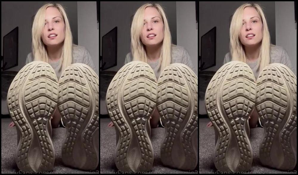 Goddesssuzie26 Onlyfans My Sub Wanted Me To Be Ruthless And Degrade Him With My Nikes So I Spat On Them Tore Him A New Ass