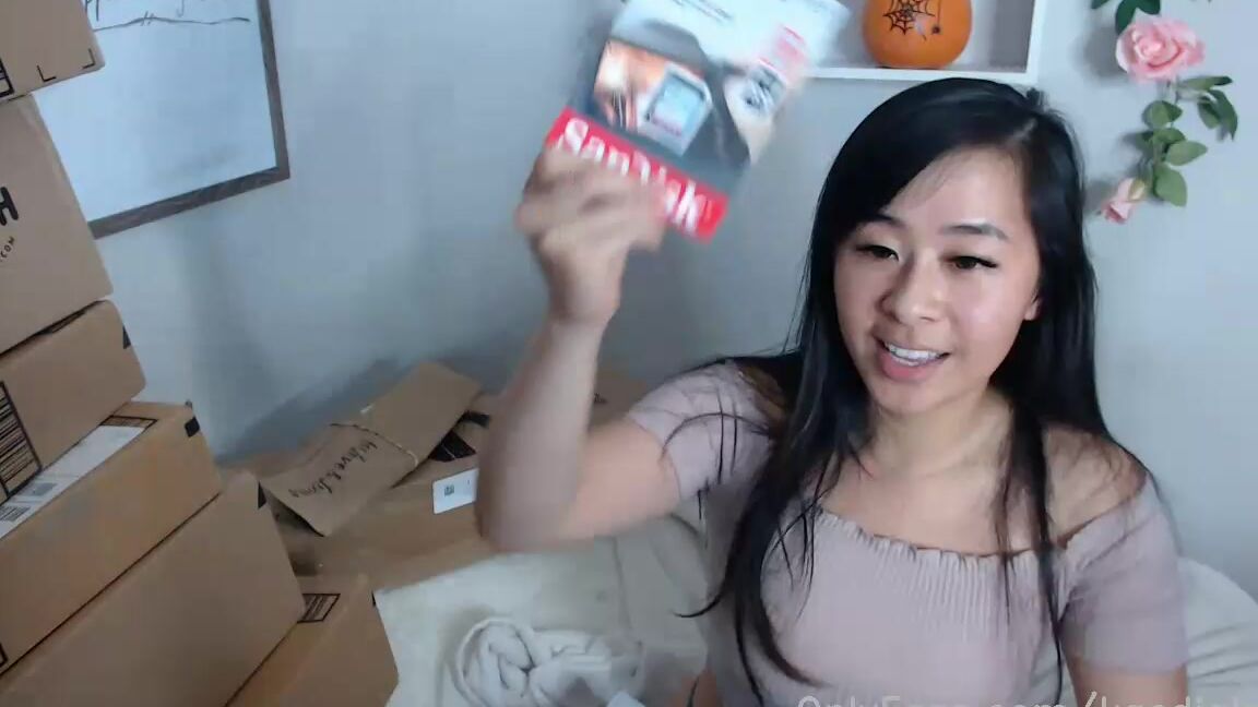 Kaedialang Stream Started At Am Live Birthday Stream First Minutes Are Me Eating