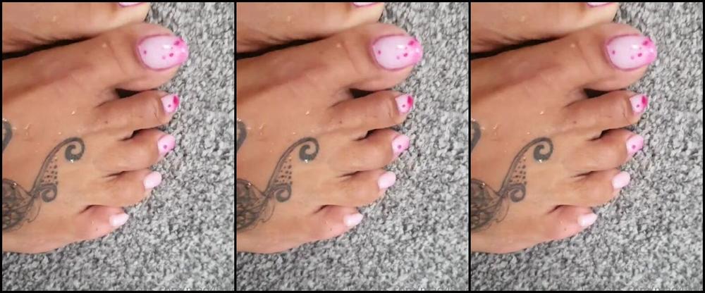 Msmaddy Aka Madsoles 1 Onlyfans Soo What Do You Think Of This Pedi Awesome Isnt It