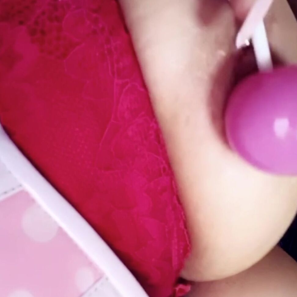 Skyler Xxx Big Pink Lolly Pop