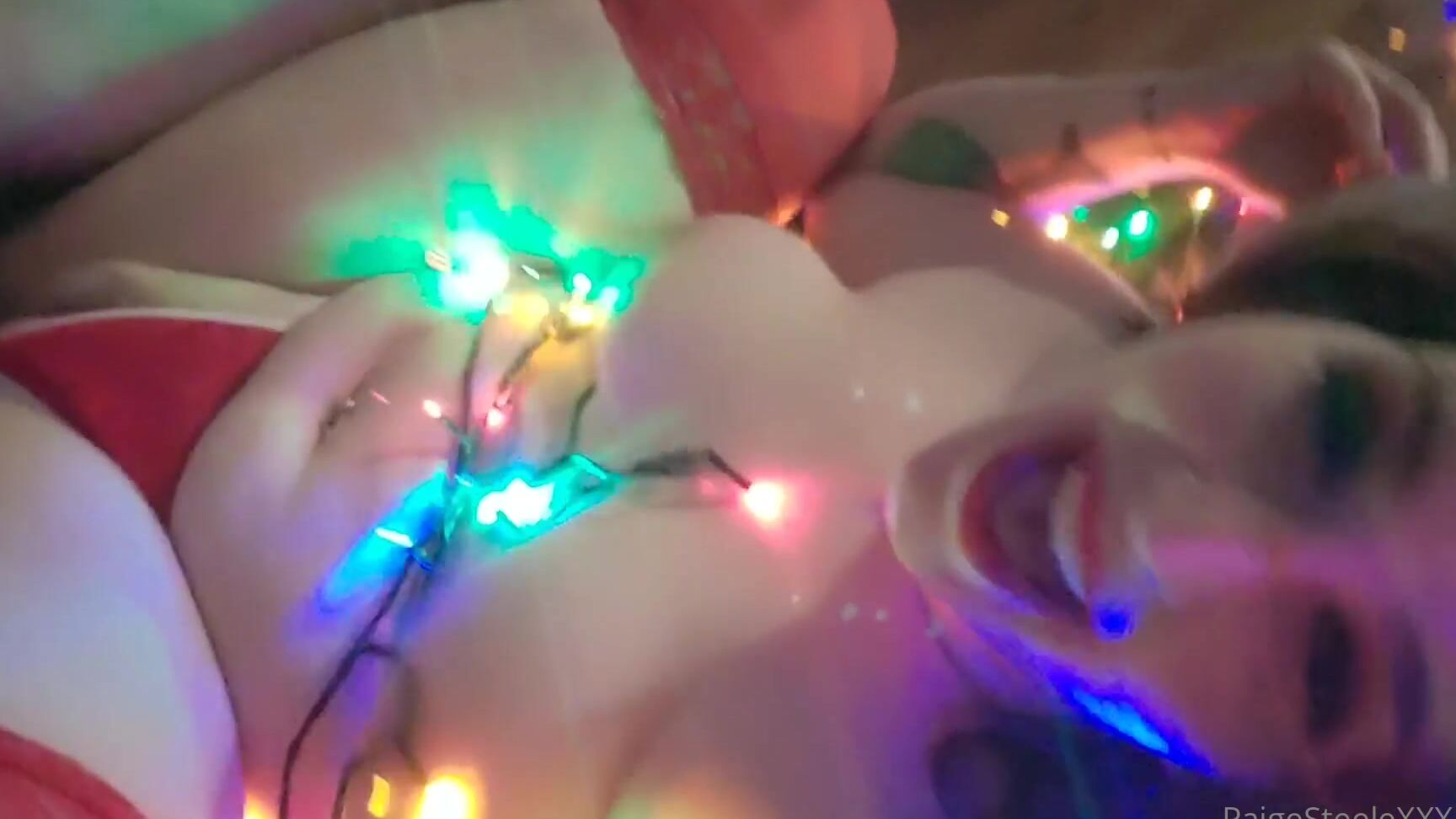 Paigesteelexxx What Happens When We Take Christmas Photos Onlyfans Exclusive