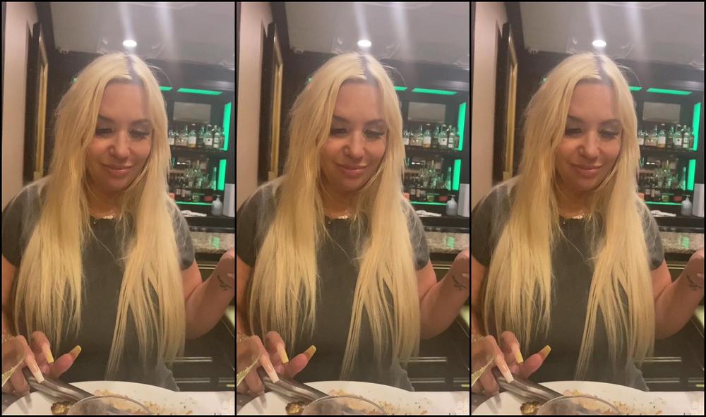 Msjennalove Part Of My Dinner Date Last Night When My Pussy Was Literally Being Controlled By My Dat