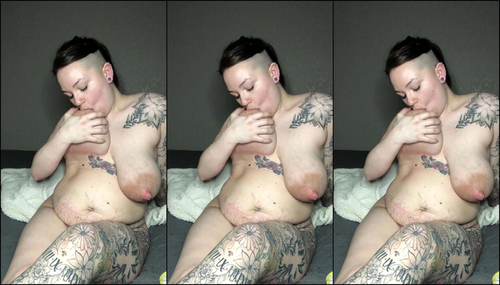 Cumnrise Just A Snack Before Hopping In The Shower