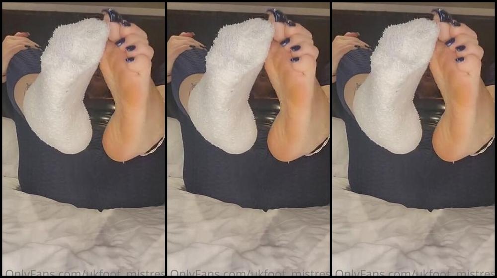 Ukfoot Mistress Onlyfans Fluffy White Sock Removal Joi Action That Friday Feelingyou Readyp