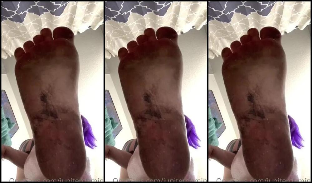Jupiter Domina Nicknamed Jupiterdomina Onlyfans Yesterday My Partner Was Really Adamantly Asking Me How My Feet Get So Dirty I Don T