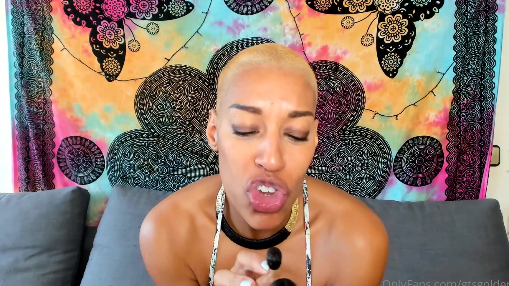 Gtsgoldenlace Tiny Strapped To Dildo For A Full Body Blow Job Experience Why The Fuck Would He Complai